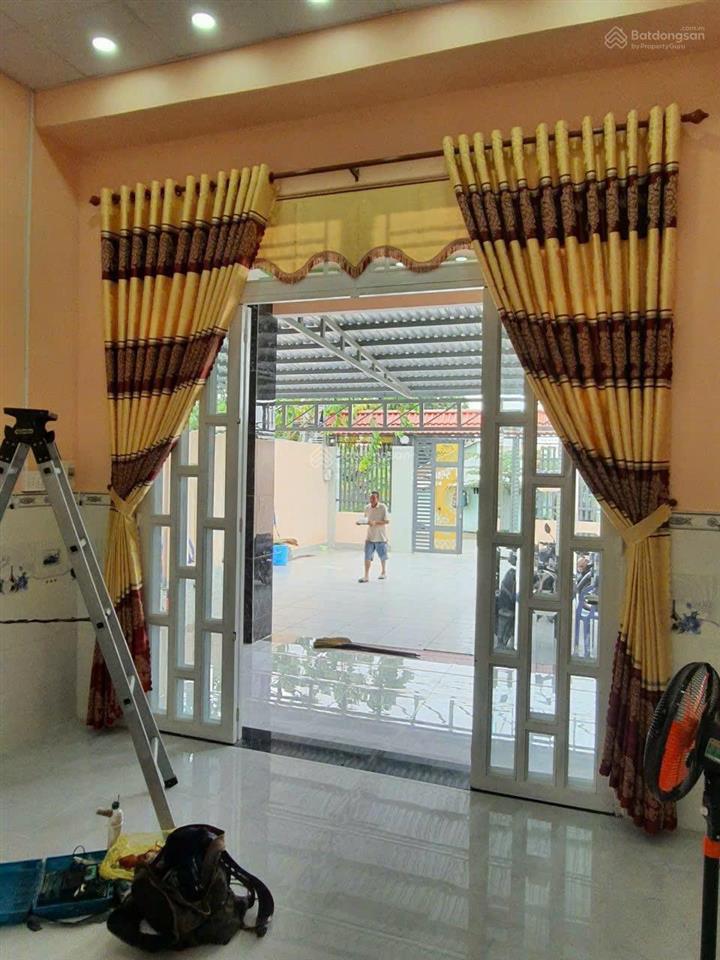 Nhà mới xây mặt tiền đường ql50 vào 100m giá 1 tỷ 270 triệu