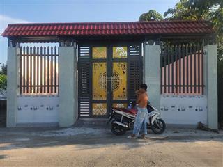 Nhà mới xây mặt tiền đường ql50 vào 100m giá 1 tỷ 270 triệu