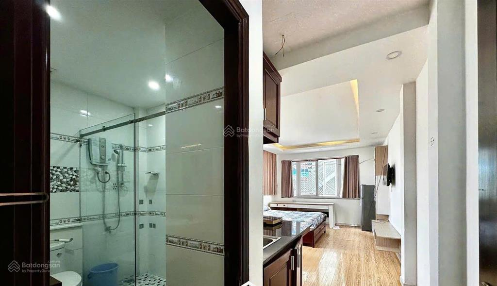 Cho thuê căn hộ dịch vụ cao cấp ngay vòng xoay điện biên phủ, quận 1