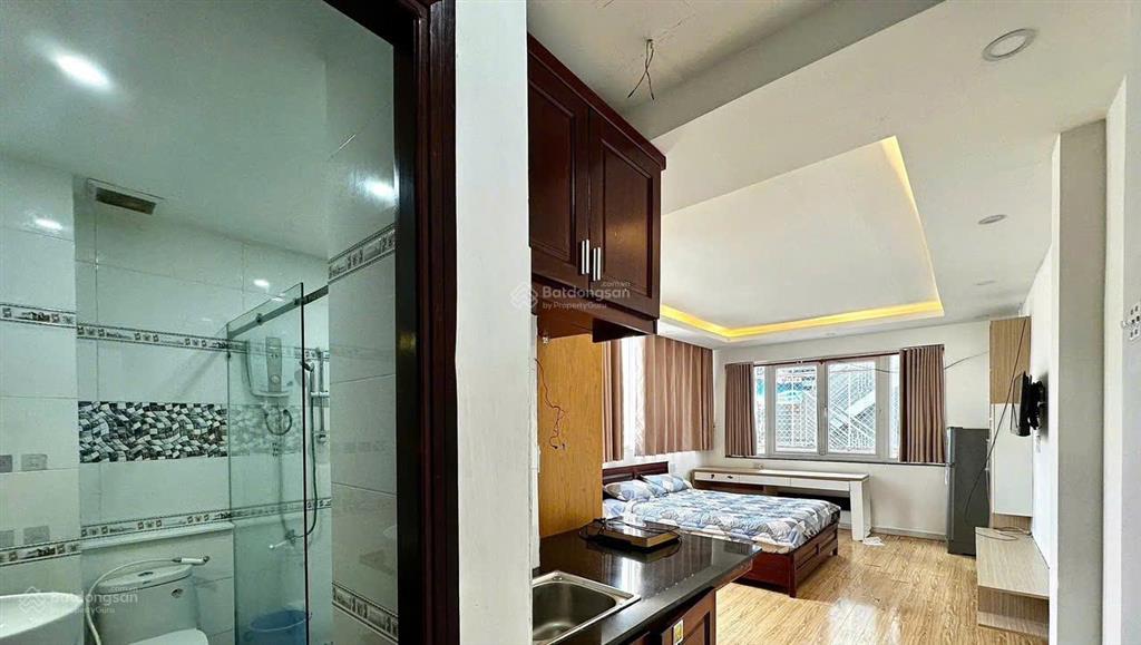 Cho thuê căn hộ dịch vụ cao cấp ngay vòng xoay điện biên phủ, quận 1