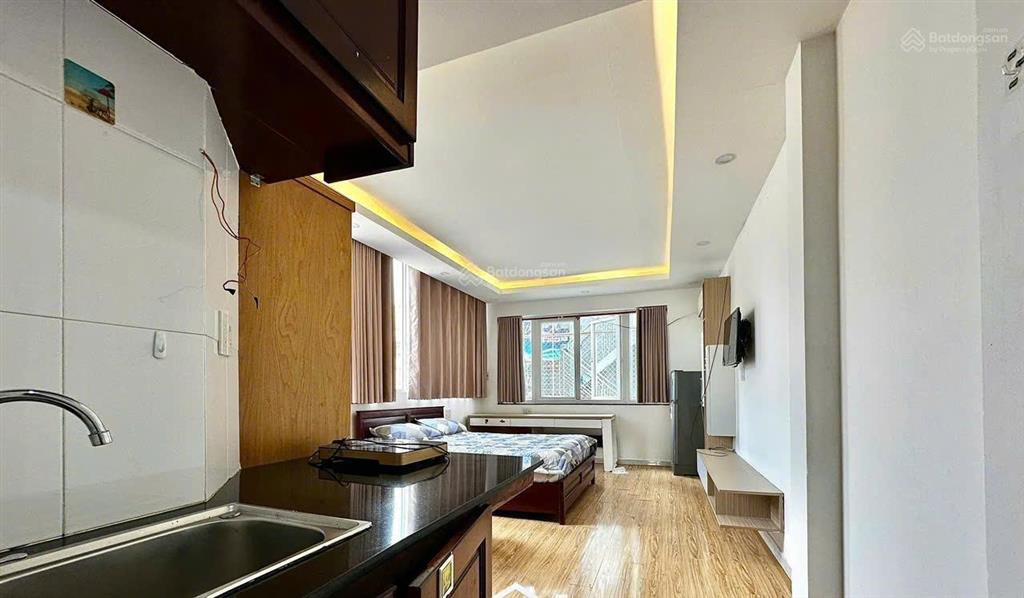 Cho thuê căn hộ dịch vụ cao cấp ngay vòng xoay điện biên phủ, quận 1