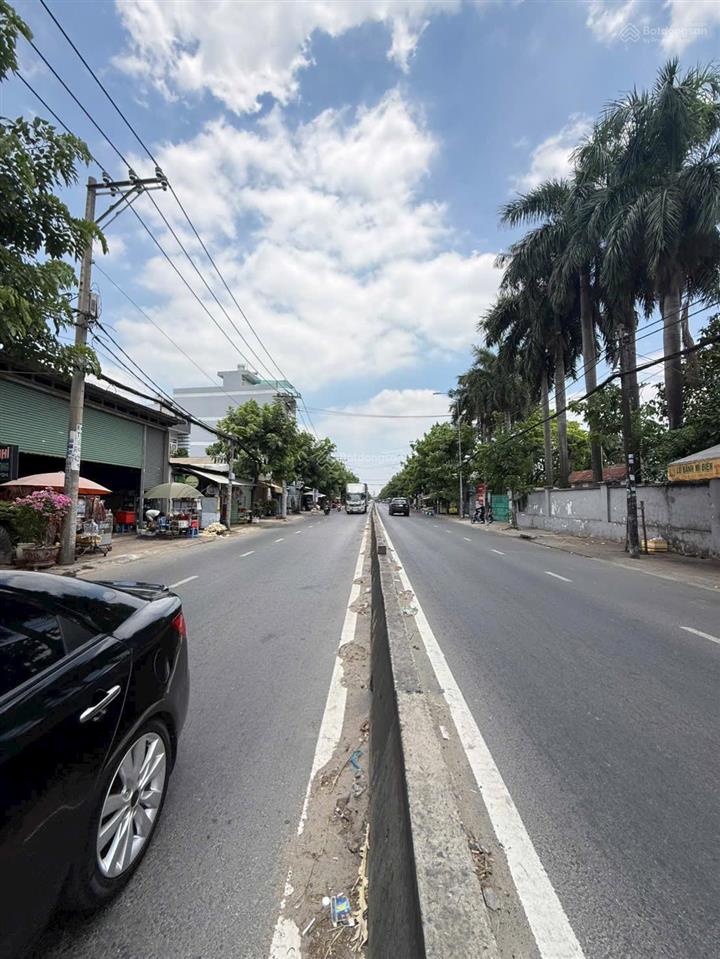 Mặt tiền nguyễn thị sóc ngang 6m diện tích 6x30m dtsd 550m .10,5 tỷ