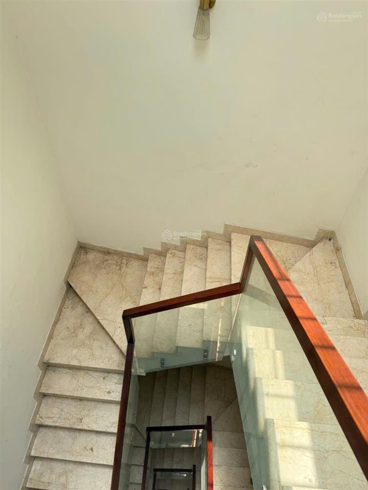 Mặt tiền nguyễn thị sóc ngang 6m diện tích 6x30m dtsd 550m .10,5 tỷ