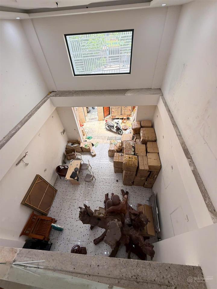 Mặt tiền nguyễn thị sóc ngang 6m diện tích 6x30m dtsd 550m .10,5 tỷ