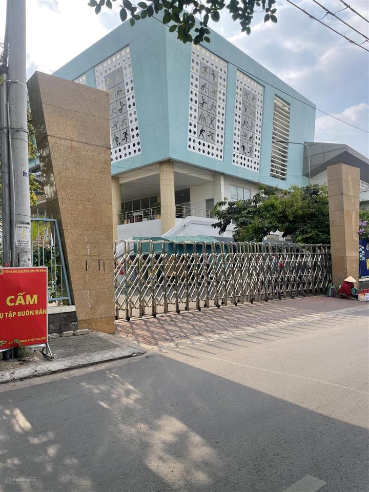 Hàng hiếm nguyễn văn lượng đừơng thông ngang 12,10m dài 11m 3 lầu shr 14 tỷ ngay đối diện cityland