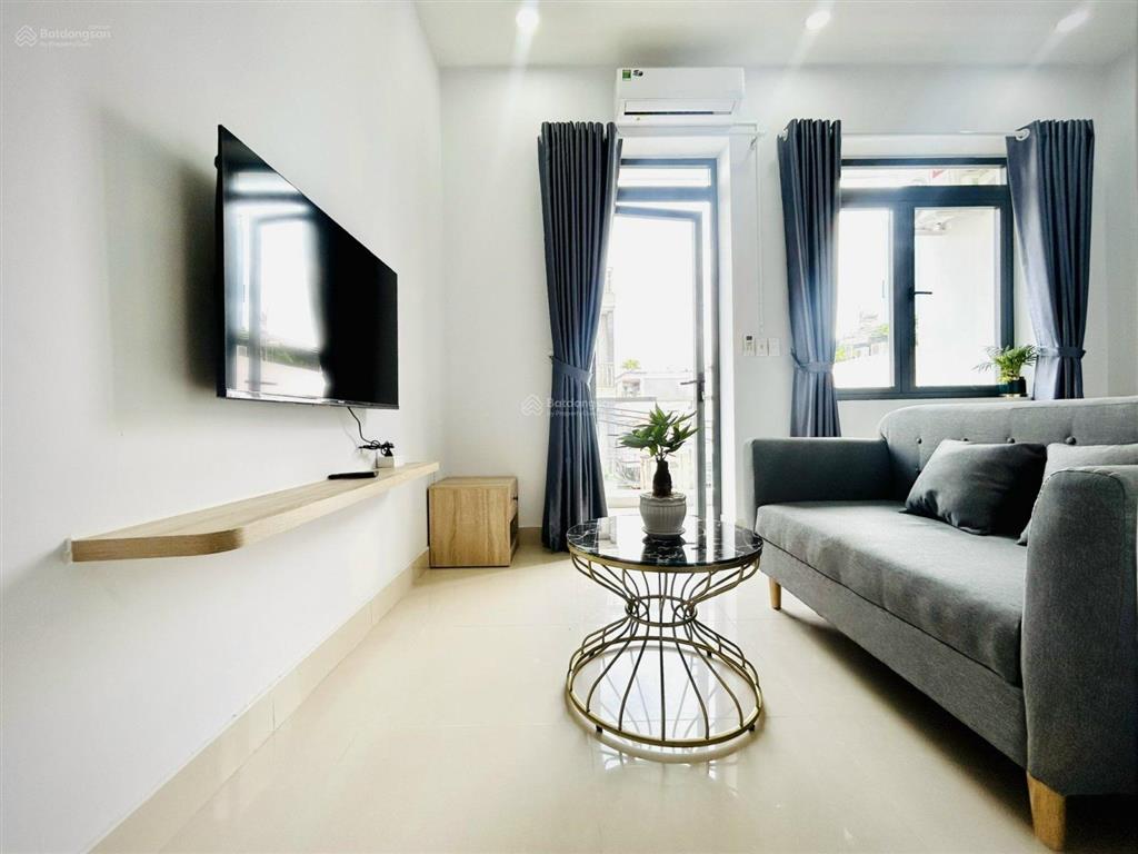 Căn hộ 1 phòng ngủ bancol ngay trung tâm quận bình thạnh