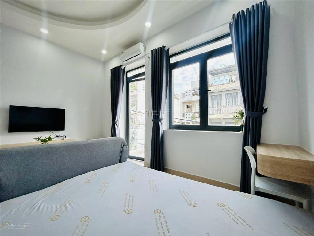 Căn hộ 1 phòng ngủ bancol ngay trung tâm quận bình thạnh
