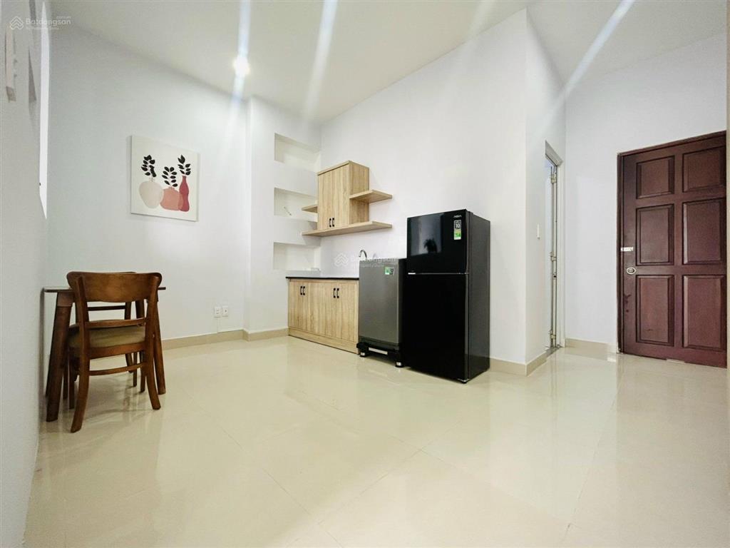 Căn hộ 1 phòng ngủ bancol ngay trung tâm quận bình thạnh