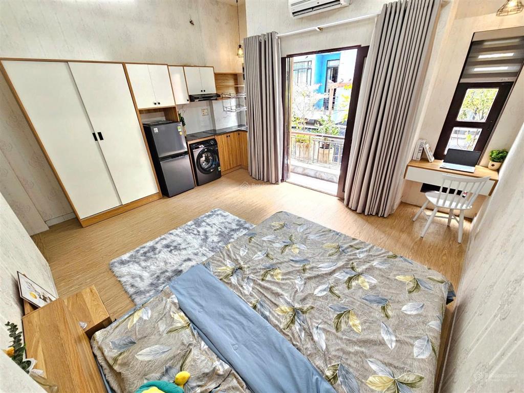 Căn hộ studio bancol rộng rãi ngay trung tâm phú nhuận
