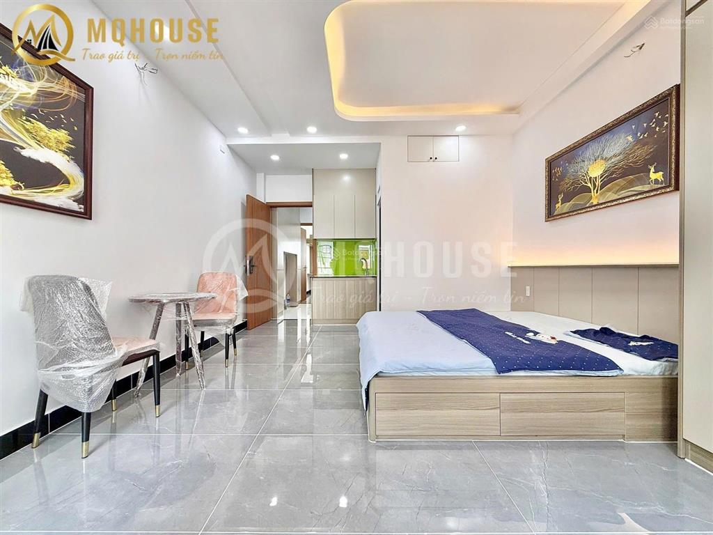 Căn hộ studio bancol cửa sổ ngay ngã tư phú nhuận