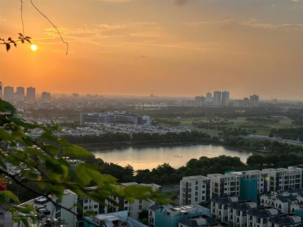 Rẻ nhất bên 6th element lúc này,căn 2 phòng ngủ trục 10 hoa hậu view hồ và kđtstarlake giá 11.5 tỷ