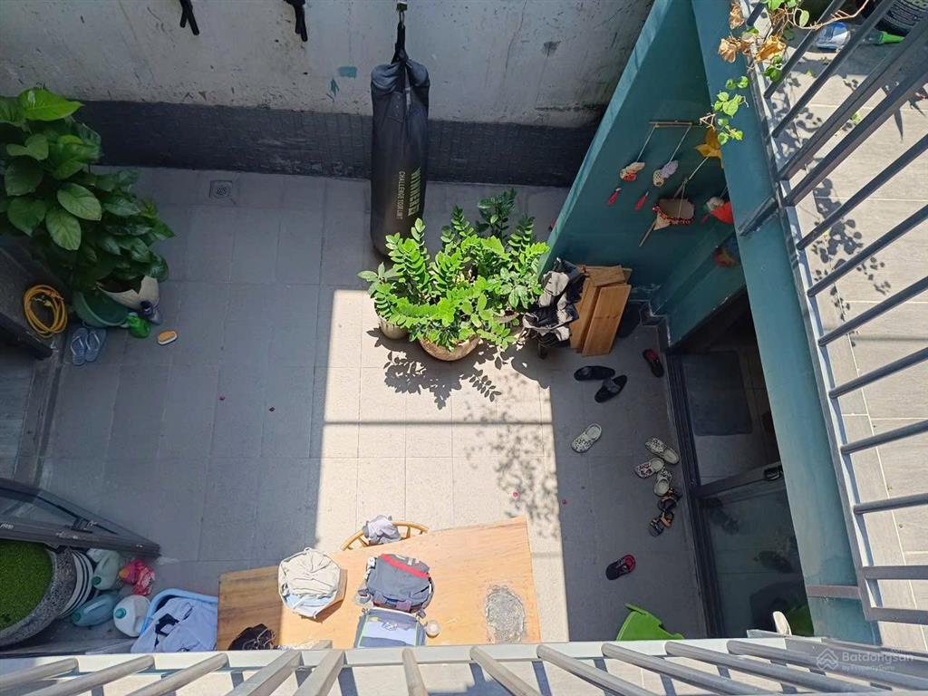 Bán nhà cạnh ngay nguyễn thị thập quận 7  2 tầng ngang 4m dài 19.5m chỉ 6.5tỉ