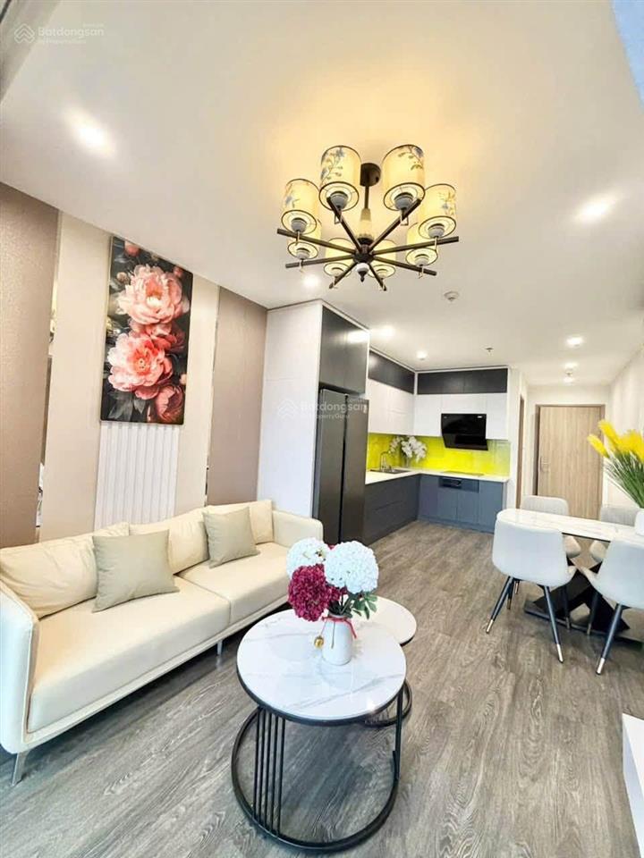 Chính chủ cần bán căn góc 2 phòng ngủ full nội thất view biển hồ vinhomes ocean park 1
