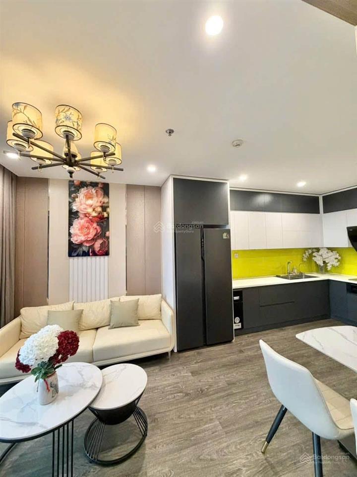 Chính chủ cần bán căn góc 2 phòng ngủ full nội thất view biển hồ vinhomes ocean park 1