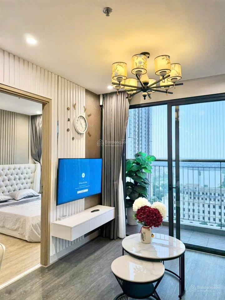 Chính chủ cần bán căn góc 2 phòng ngủ full nội thất view biển hồ vinhomes ocean park 1