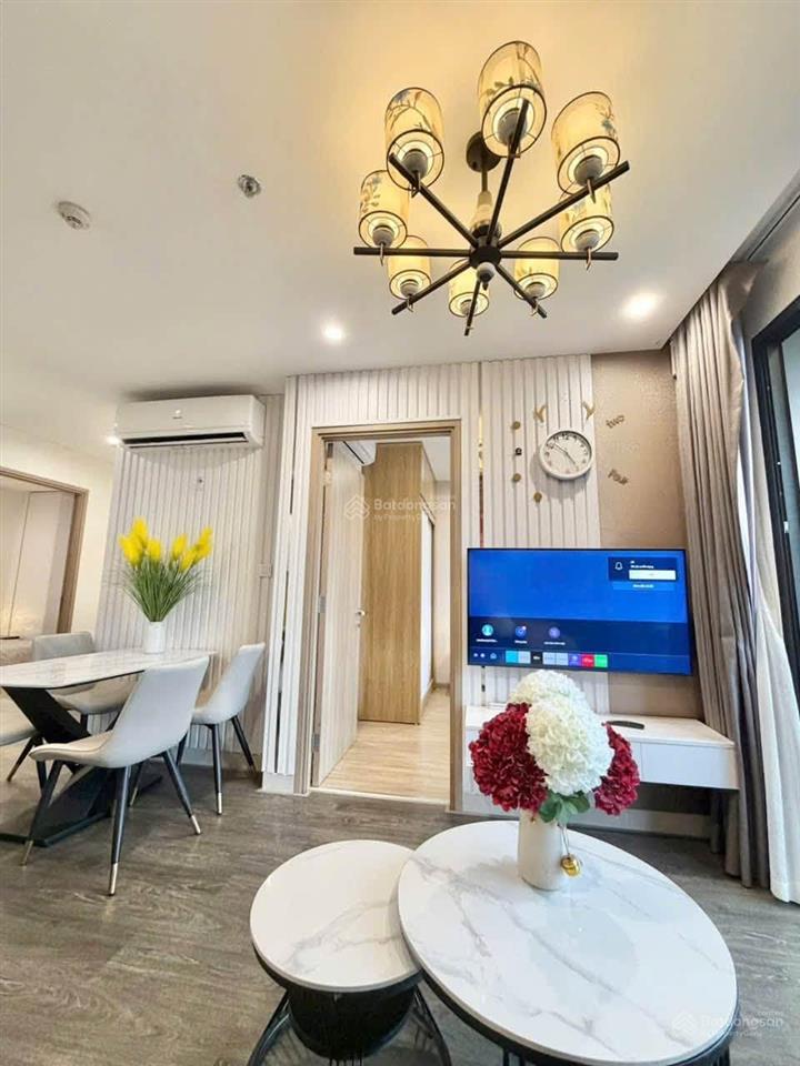 Chính chủ cần bán căn góc 2 phòng ngủ full nội thất view biển hồ vinhomes ocean park 1