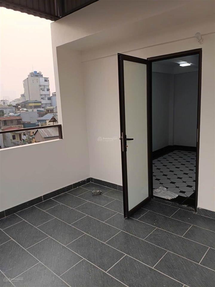 Bán nhà ngõ hòa bình  6 tầng thang máy  cách phố vài bước  ở + kinh doanh tốt ~ 50m2