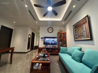 Siêu phẩm căn góc,căn hộ hạng a nguyên hồng, 64m2, view trực diện hồ thành công, full nội thất