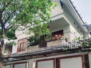 Biệt thự, kdc huy hoàng, 270m2, lô góc hiếm, 32.x