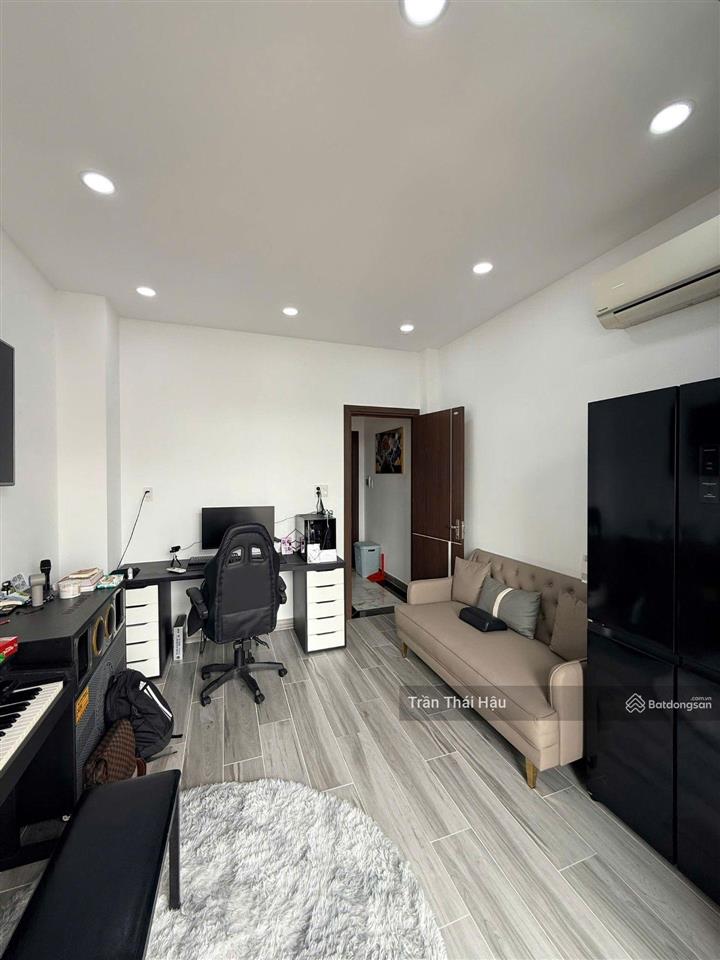 Hẻm xe hơi  khu biệt thự gần city land  4 tầng  4pn  sân thượng  nhà còn mới cứng  chỉ 5.x