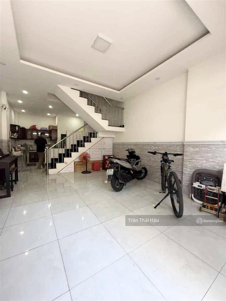 Lê văn thọ  ngang gần 5m  3 tầng  hẻm xe tải  giá tốt chỉ còn 6t