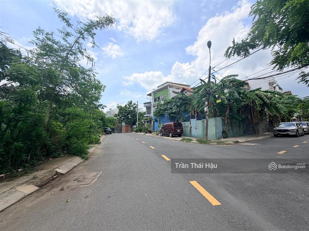 Đất lô góc, dương quảng hàm, 1.110m2, ngang 36m, xe tải tới nhà, chỉ 85tr/m2