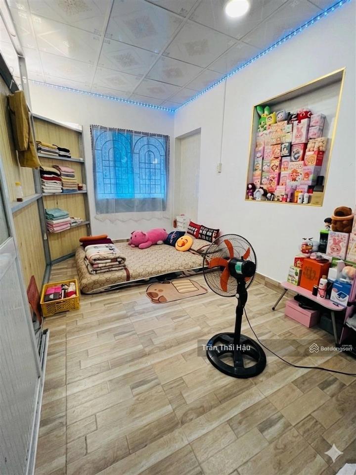 Quang trung, 70m2, 2 tầng, 4pn, ngay city land, chỉ 5.x