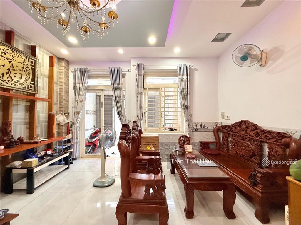 Dream home, hẻm xe hơi, 70m², 2 tầng, chỉ 6.x