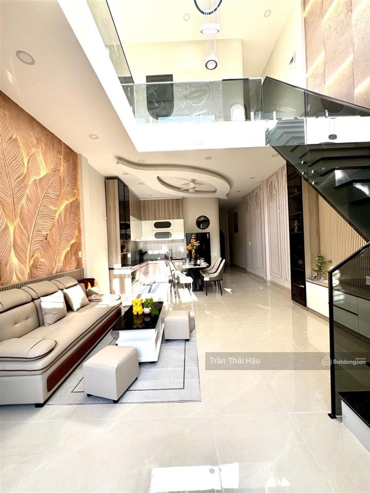 Ngay công viên văn hóa gò vấp, 82m2, 4pn to, full nội thất chỉ 6. xtỷ
