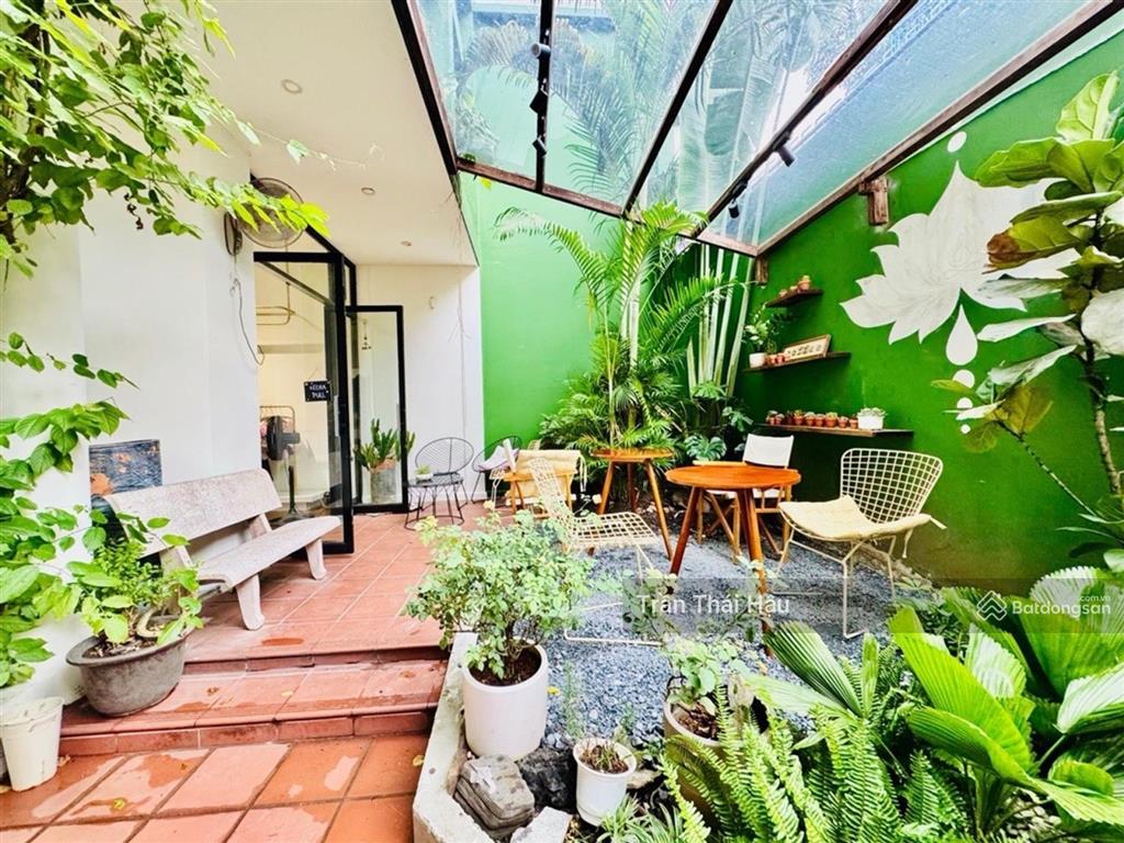 Biệt thự vườn phú nhuận, giáp q1, giảm thêm 2 tỷ, 150m², 3 tầng, có hồ bơi