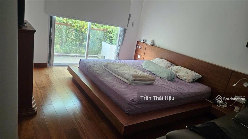 Biệt thự biệt lập đẳng cấp, khu sân bay tân sơn nhất, 240m2, 52t