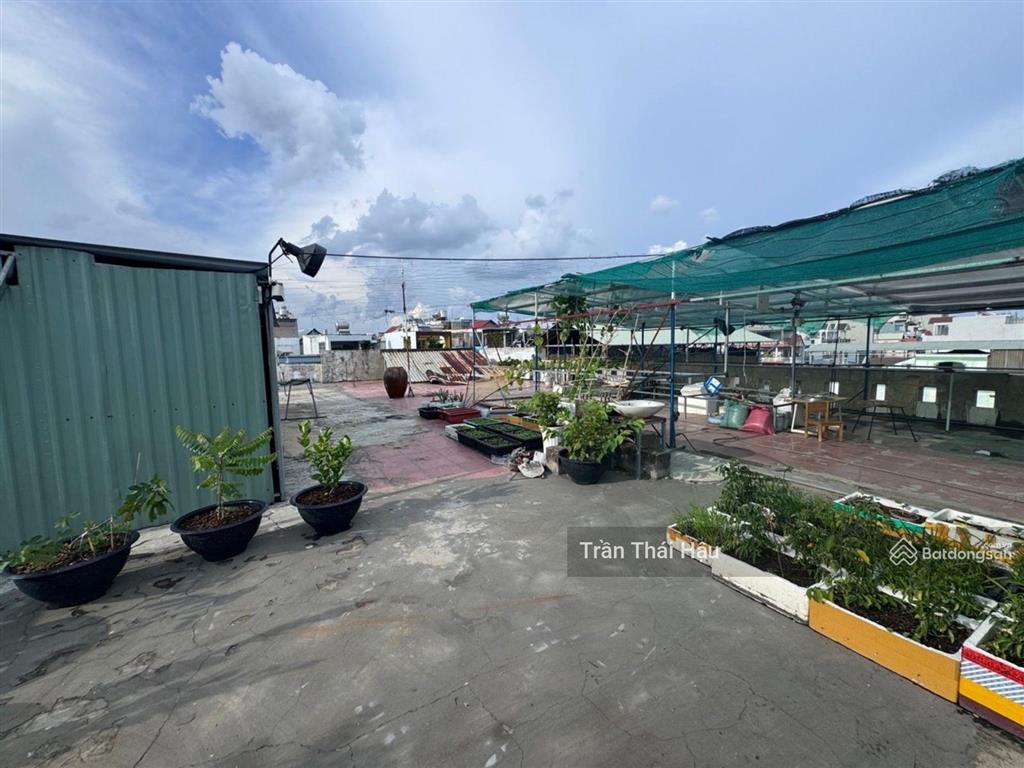 Trường mầm non, mặt tiền, gò vấp, 600m2, ngang to 15m, 3 tầng, dòng tiền