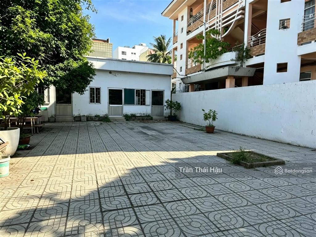 Đất xây biệt thự, khu bàu cát, ngang 11m, dt to 230m2, chỉ nhỉnh 100tr/m