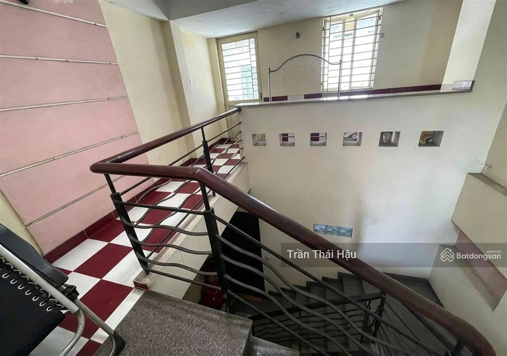 Mặt tiền, khu k300, 80m2, 4 tầng, chỉ nhỉnh 14t