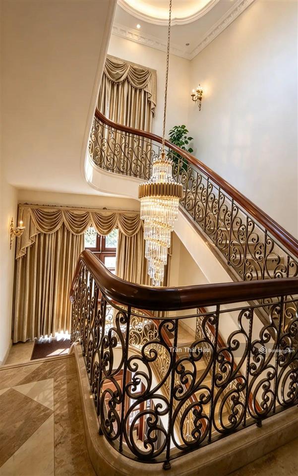 Biệt thự dát vàng, khu vip, biệt thự an lộc siêu vip, 240m2, 4 tầng, nguyễn oanh, 32,2