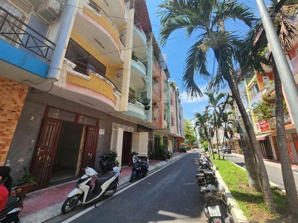 Bán nhà mặt tiền đường cao lỗ chỉ 11 ty 800  54m hoàn công 168m phường chánh hưng quận 8