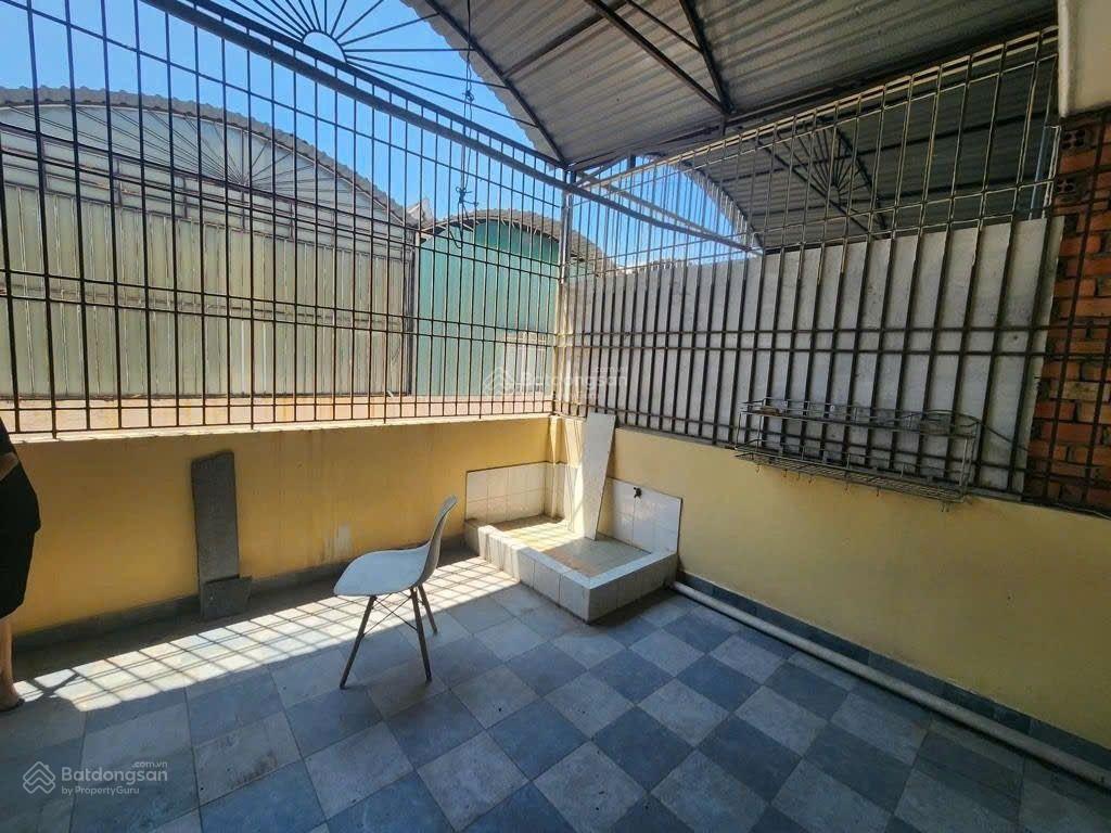 Bán nhà mặt tiền đường cao lỗ chỉ 11 ty 800  54m hoàn công 168m phường chánh hưng quận 8