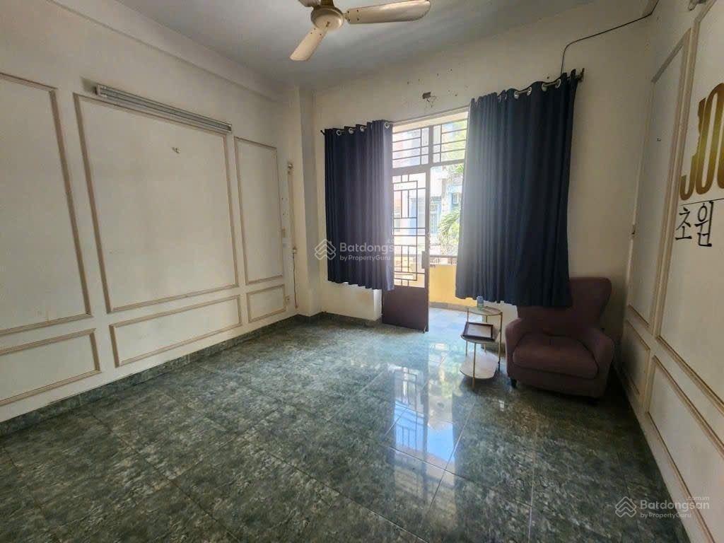 Bán nhà mặt tiền đường cao lỗ chỉ 11 ty 800  54m hoàn công 168m phường chánh hưng quận 8