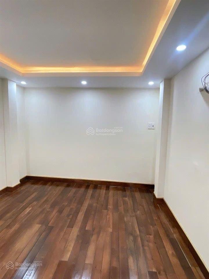 Bán nhà 4 tầng mặt tiền kinh doanh quận 8  67m2 đường huỳnh thị phụng  4pn , xe hơi ngủ trong nhà