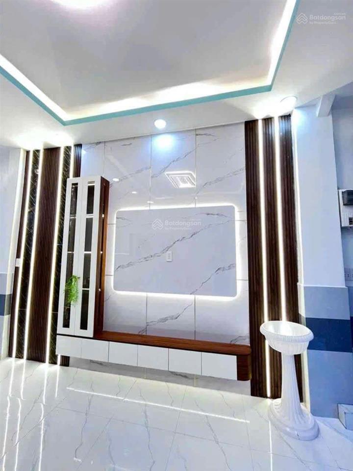 Bùi minh trực sd 74m 5 ty 390 tl hẻm xe hơi, 10m ra mặt tiền đường  phường 6 quận 8.
