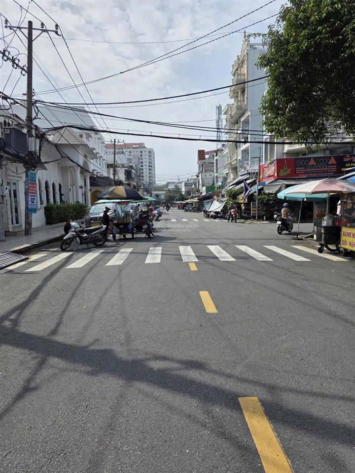 Bán nhà mt thoại ngọc hầu rộng lớn đoạn đẹp gần ubnd phường 4x16.5  1 lầu đúc 6.8 tỷ