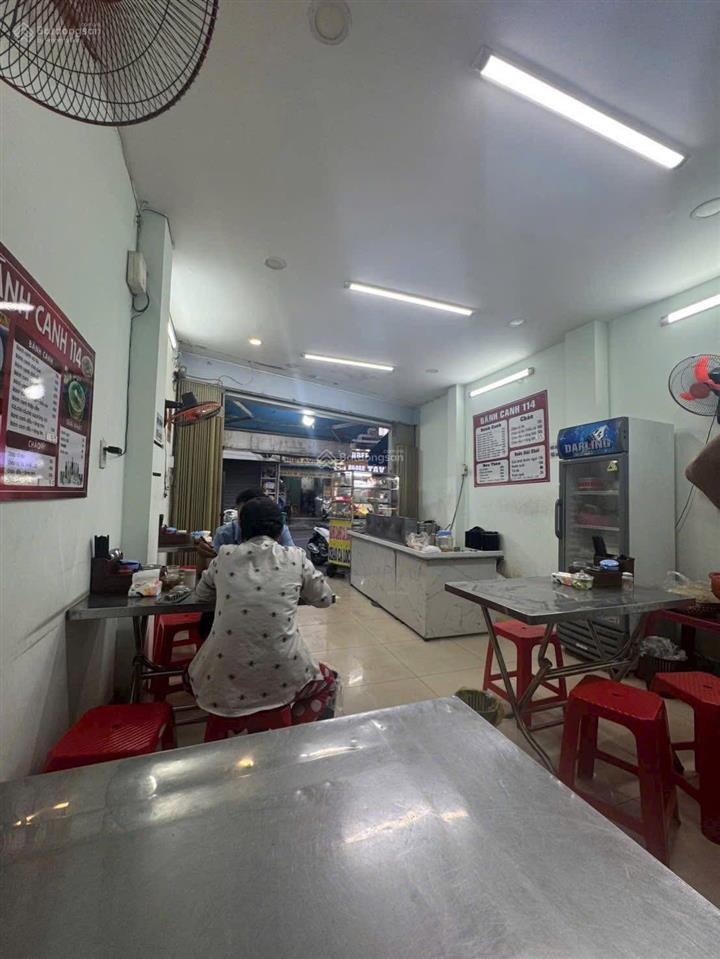 Bán nhà mt thoại ngọc hầu rộng lớn đoạn đẹp gần ubnd phường 4x16.5  1 lầu đúc 6.8 tỷ