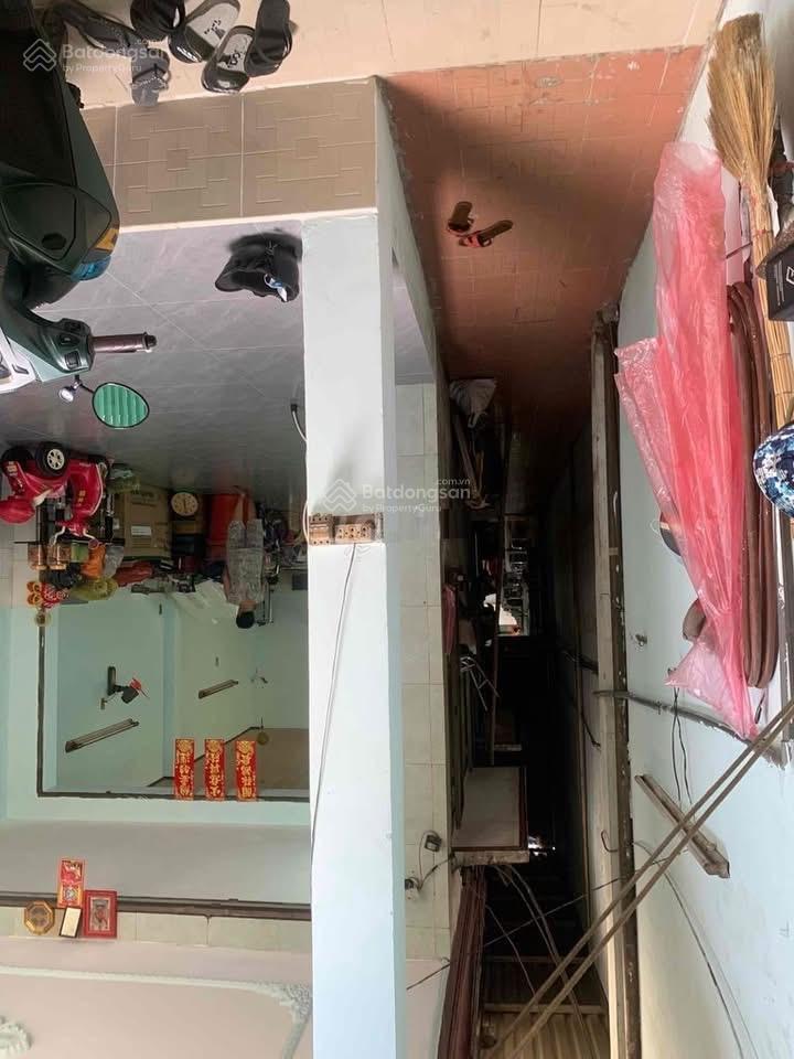 Bán nhà hẻm 8m thoại ngọc hầu 5x23m  1 lầu nhà cũ tiện xây mới giá 10 tỷ