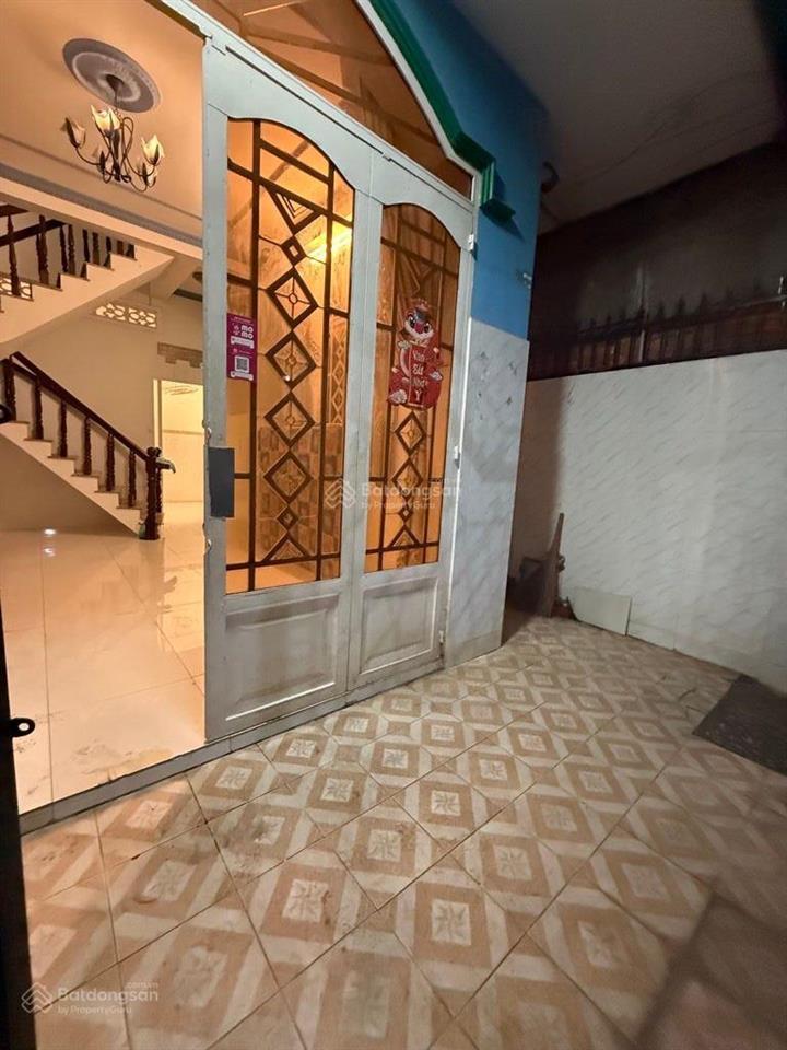 Hẻm xe tải ngay vincom quang trung, ngang khủng 5m vuông a4.