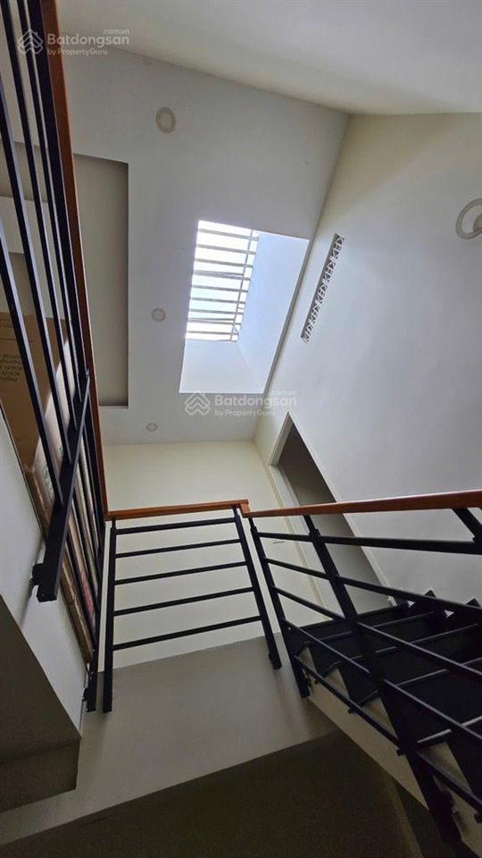 68mv ngang 4m, hẻm nhựa phân lô nguyễn văn công  ngay công viên gia định.