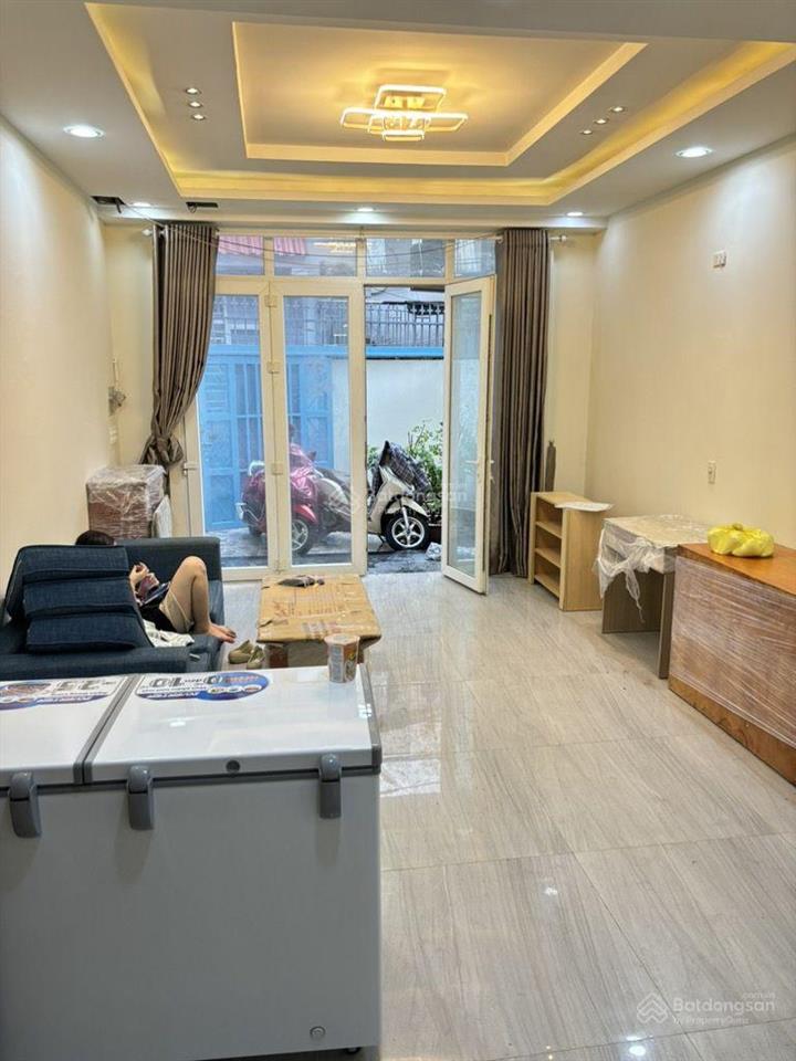 68mv ngang 4m, hẻm nhựa phân lô nguyễn văn công  ngay công viên gia định.