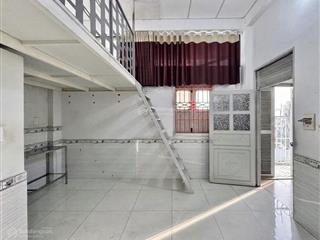 Pass phòng gác lửng siêu thoáng có ban công & view xịn