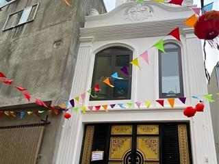 Phòng đẹp giá rẻ  full nội thất  xách vali vào ở ngay