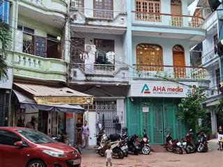Chính chủ bán nhà phố nguyễn chí thanh 2 nhà ra phố ô tô đỗ cửa.