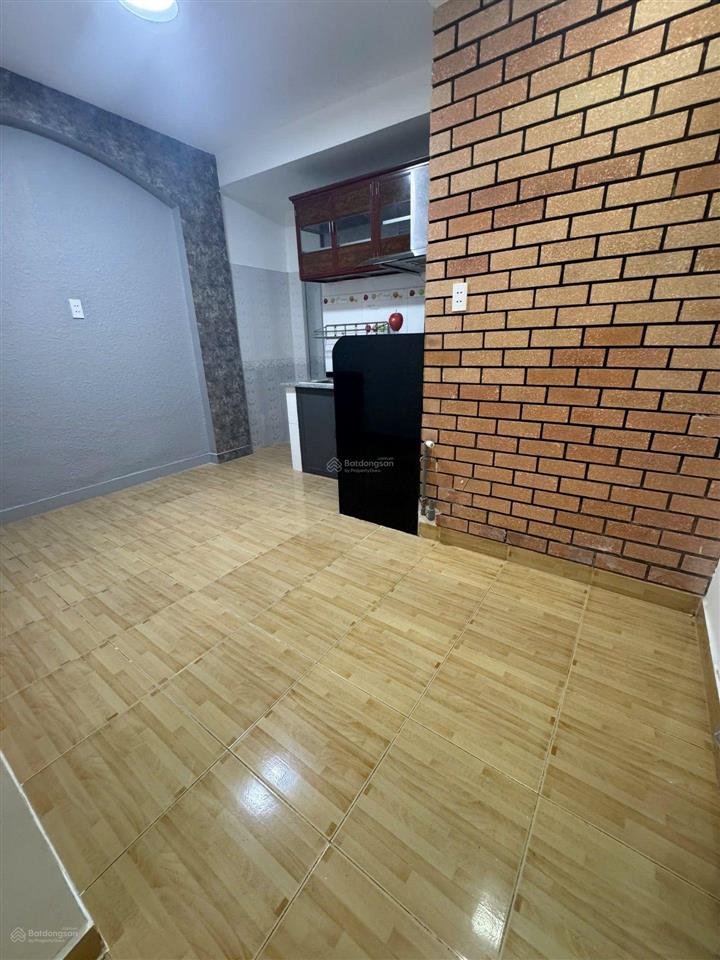 Nhà bùi đình tuý bình thạnh, căn góc dt 48m2 giá 6 tỉ hơn